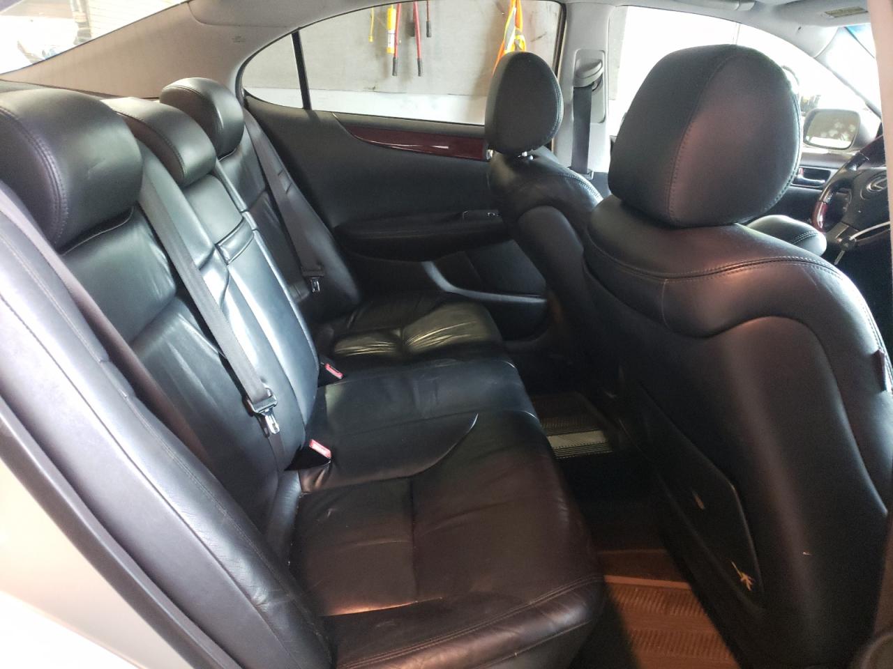 Photo 6 from auction – 2004 LEXUS ES 330 with VIN JTHBA30G040002291