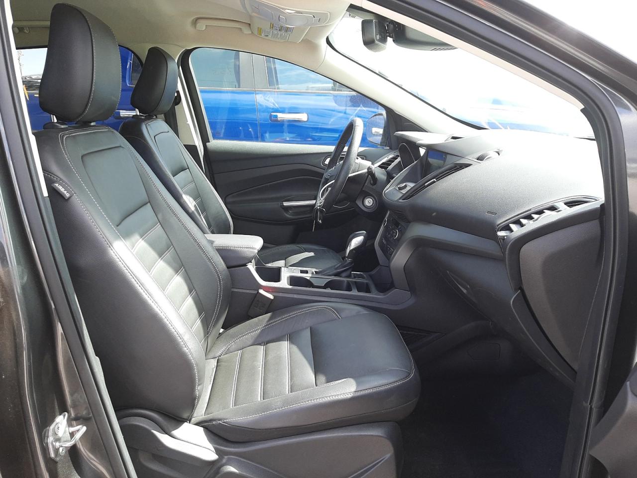 Photo 5 from auction – 2018 FORD ESCAPE SEL with VIN 1FMCU0HD2JUC32422