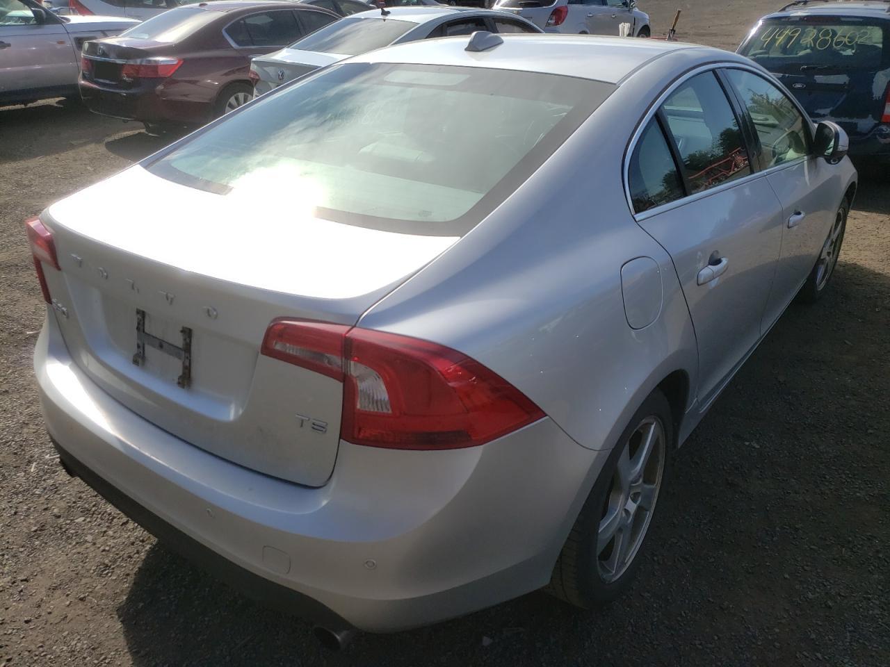 Photo 4 from auction – 2012 VOLVO S60 T5 with VIN YV1622FS7C2037882