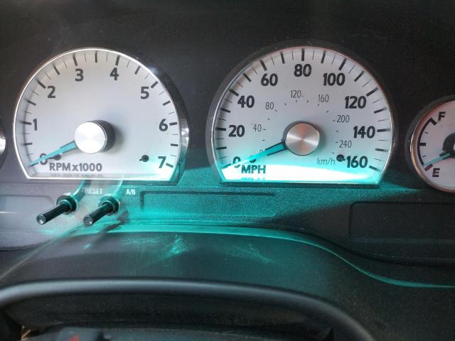 Photo 8 from auction – 2004 FORD THUNDERBIR with VIN 1FAHP60A04Y107220