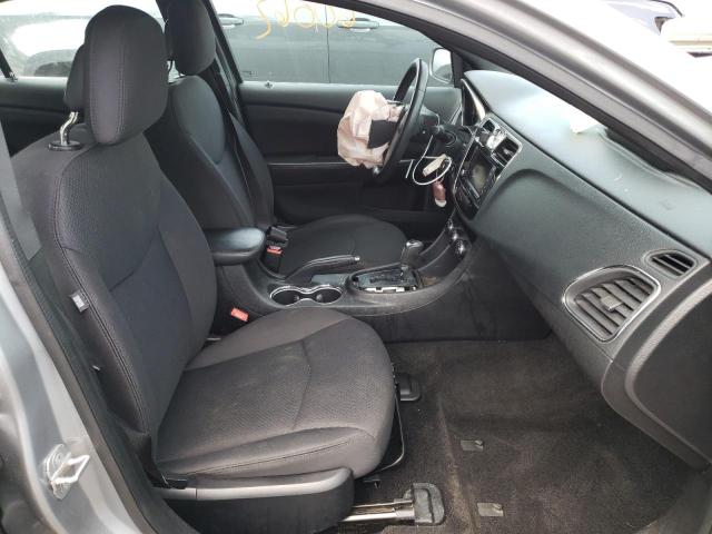 Photo 5 from auction – 2014 CHRYSLER 200 TOURIN with VIN 1C3CCBBGXEN117576