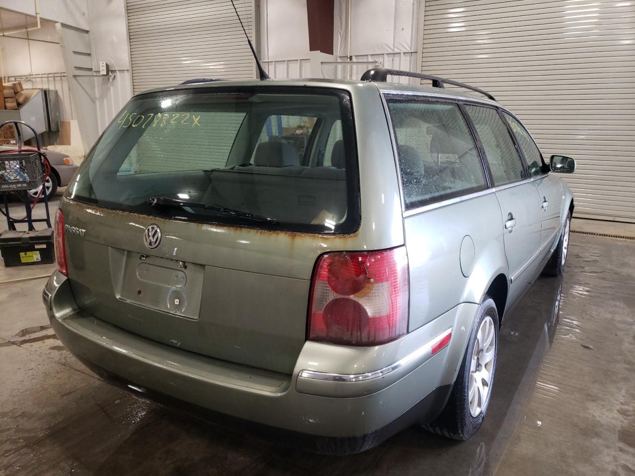 Photo 4 from auction – 2003 VOLKSWAGEN PASSAT GLS with VIN WVWVD63BX3E302641