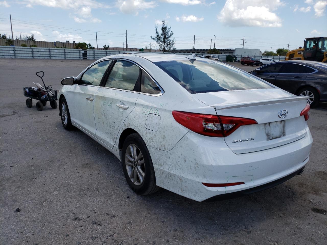 Photo 3 from auction – 2016 HYUNDAI SONATA SE with VIN 5NPE24AF5GH350473