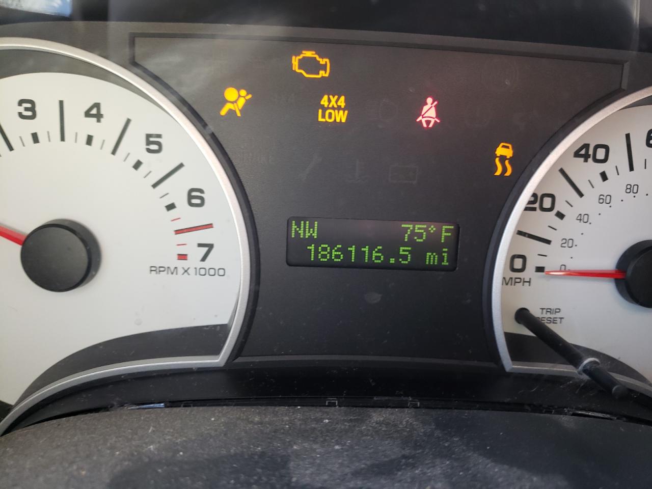 Zdjęcie 8 z aukcji – 2007 FORD EXPLORER S z VIN 1FMEU53K47UA11067