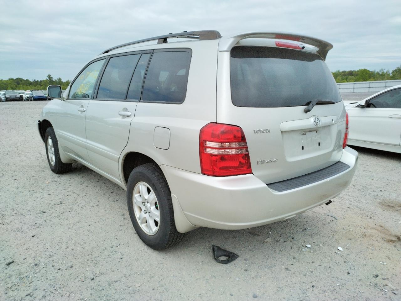 Photo 3 from auction – 2003 TOYOTA HIGHLANDER with VIN JTEHF21A230130415