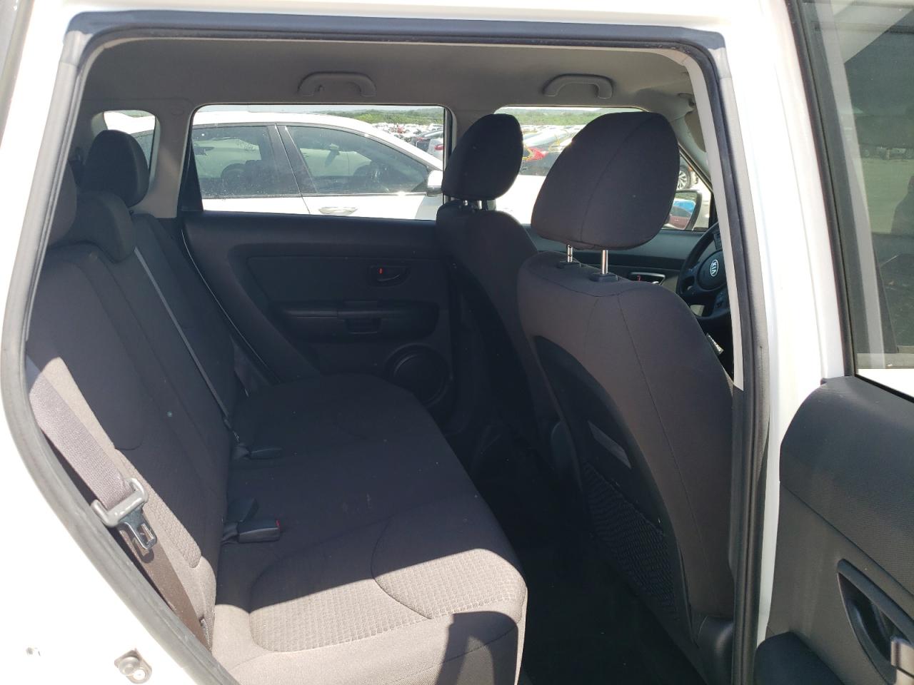Photo 6 from auction – 2012 KIA SOUL with VIN KNDJT2A52C7453307