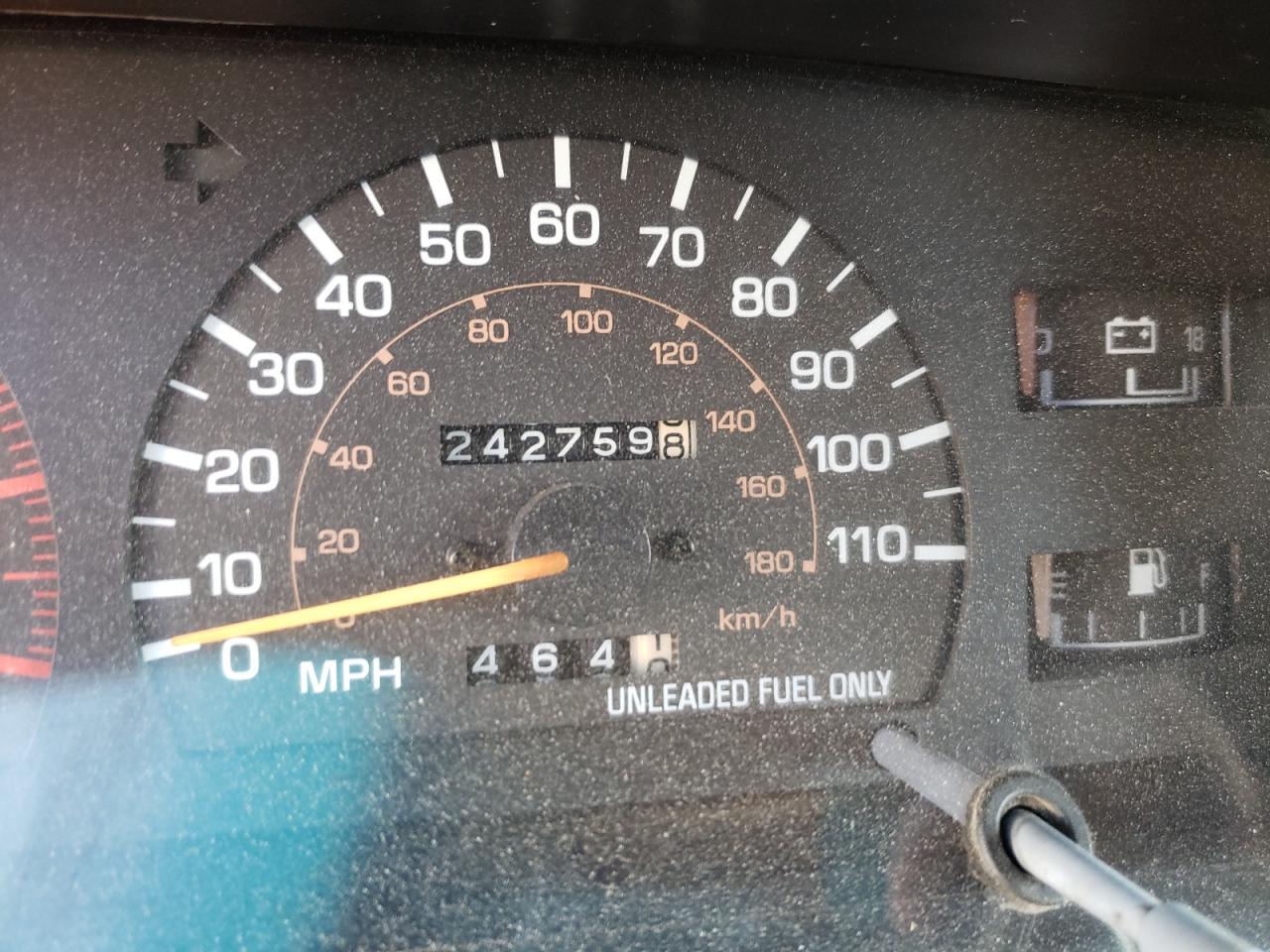 Photo 8 from auction – 1990 TOYOTA 4RUNNER RN with VIN JT3RN37W7L0005015