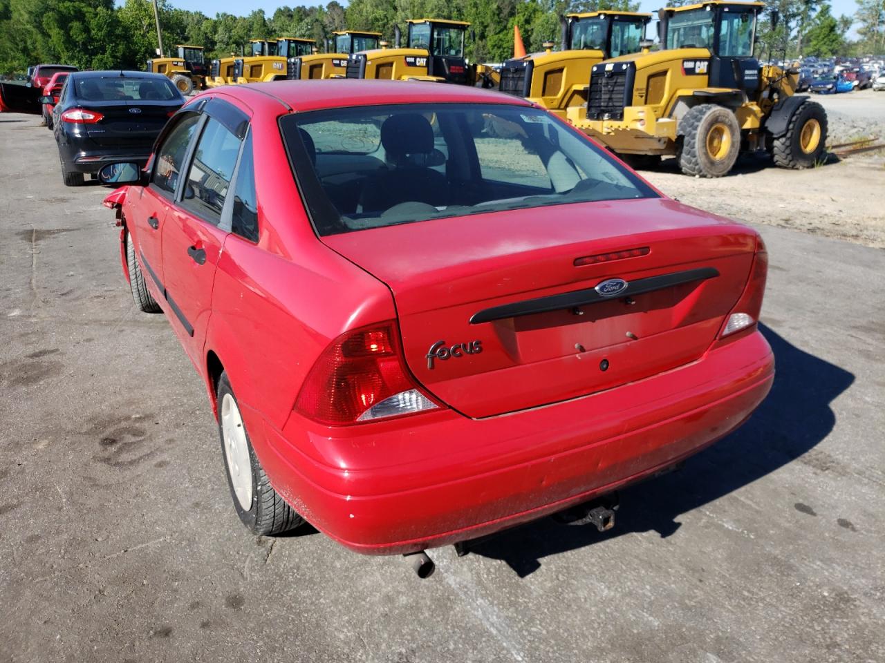 Photo 3 from auction – 2001 FORD FOCUS LX with VIN 1FAFP33P01W331049