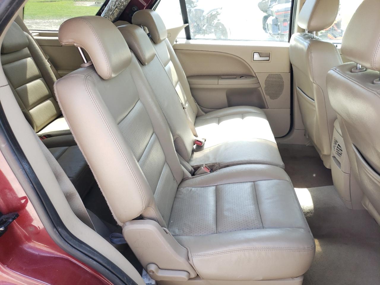 Photo 6 from auction – 2005 FORD FREESTYLE with VIN 1FMDK06175GA16248