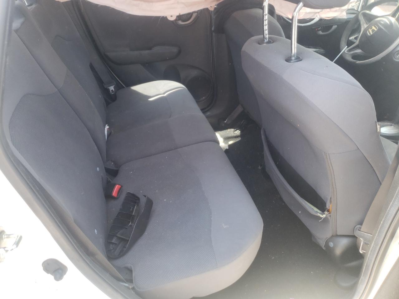 Photo 18 from auction – 2009 HONDA FIT with VIN JHMGE88259S057086
