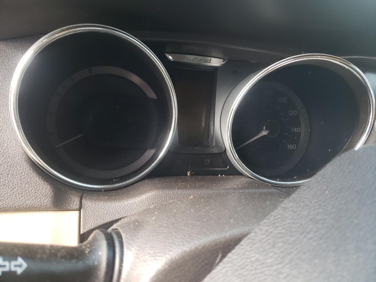 Photo 8 from auction – 2014 HYUNDAI SONATA HYB with VIN KMHEC4A41EA111420