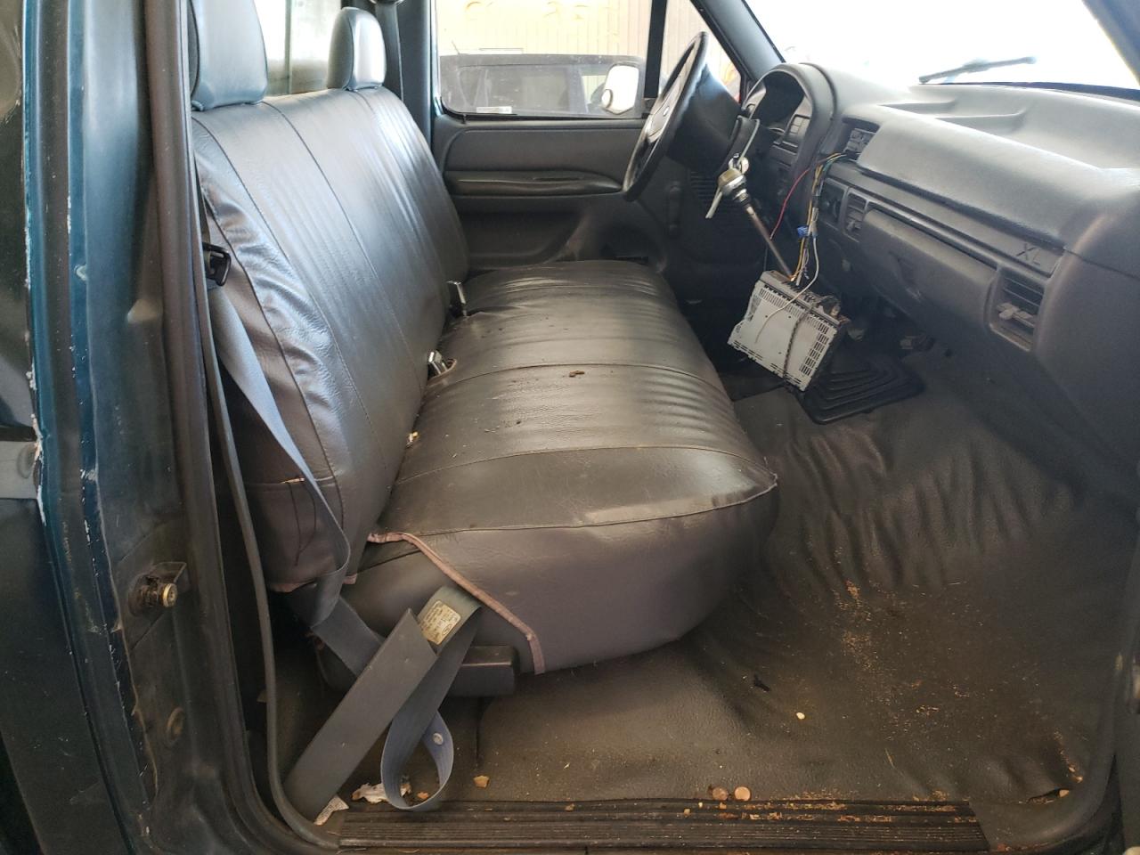Photo 5 from auction – 1993 FORD F150 with VIN 1FTEF14Y7PNA89640