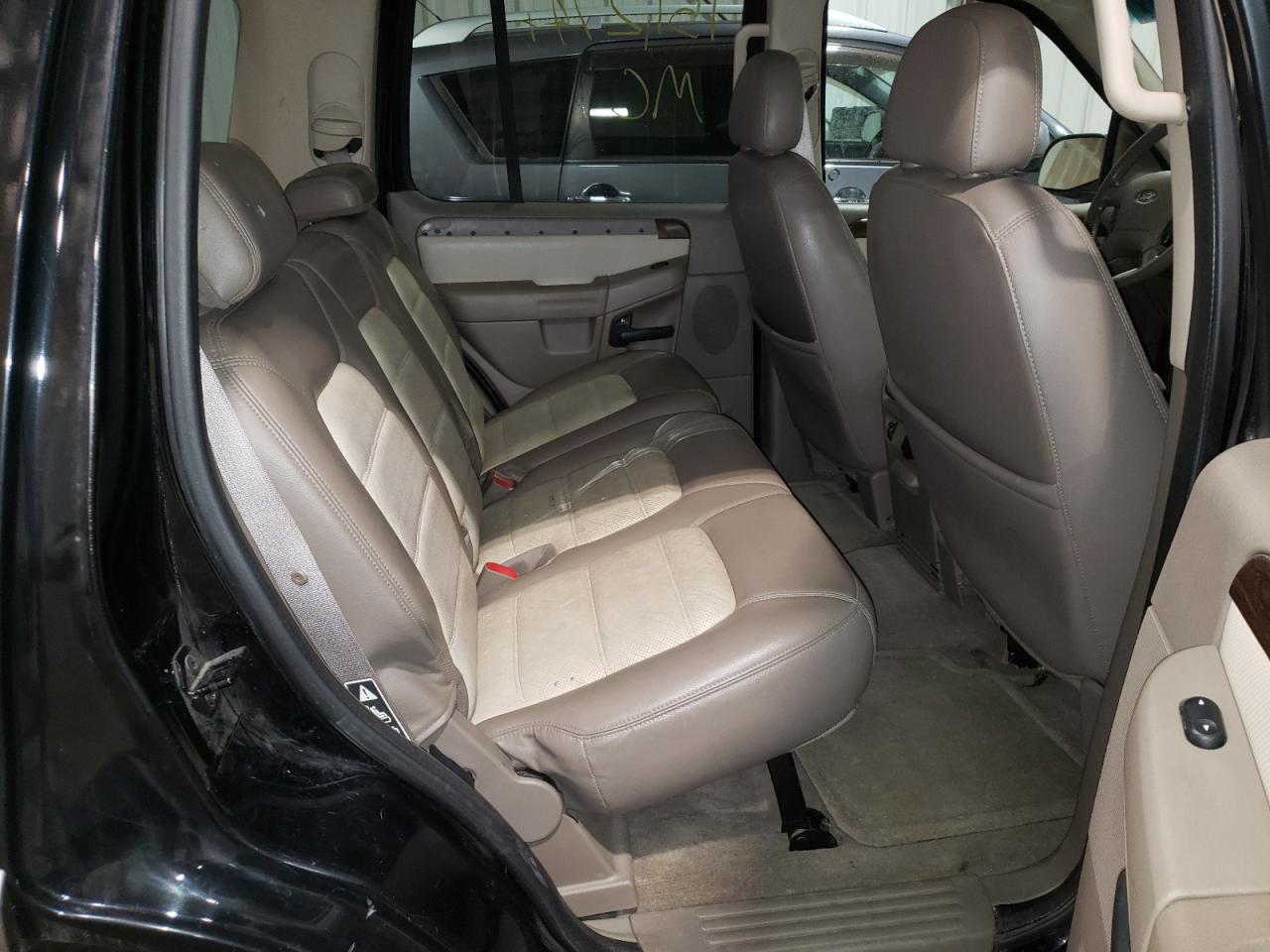 Photo 6 from auction – 2002 FORD EXPLORER E with VIN 1FMDU74W82ZC45068