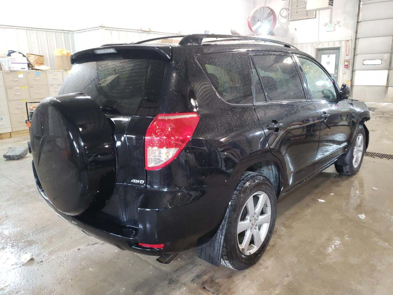 Photo 4 from auction – 2007 TOYOTA RAV4 LIMIT with VIN JTMBD31V376030531