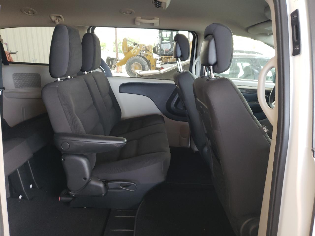 Photo 6 from auction – 2017 DODGE GRAND CARA with VIN 2C4RDGBG9HR834915