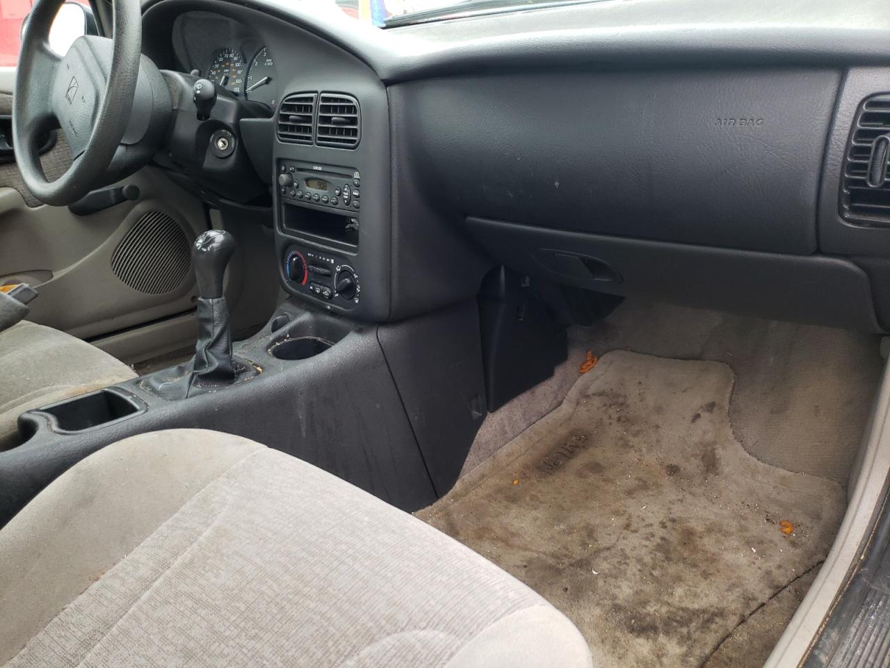 Photo 5 from auction – 2002 SATURN SL2 with VIN 1G8ZJ54722Z147423