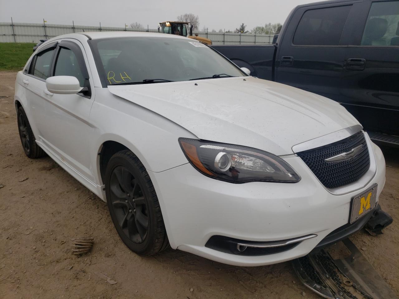 CHRYSLER 200 LIMITE 2014 with VIN 1C3CCBCG4EN172619 - Photo from auction