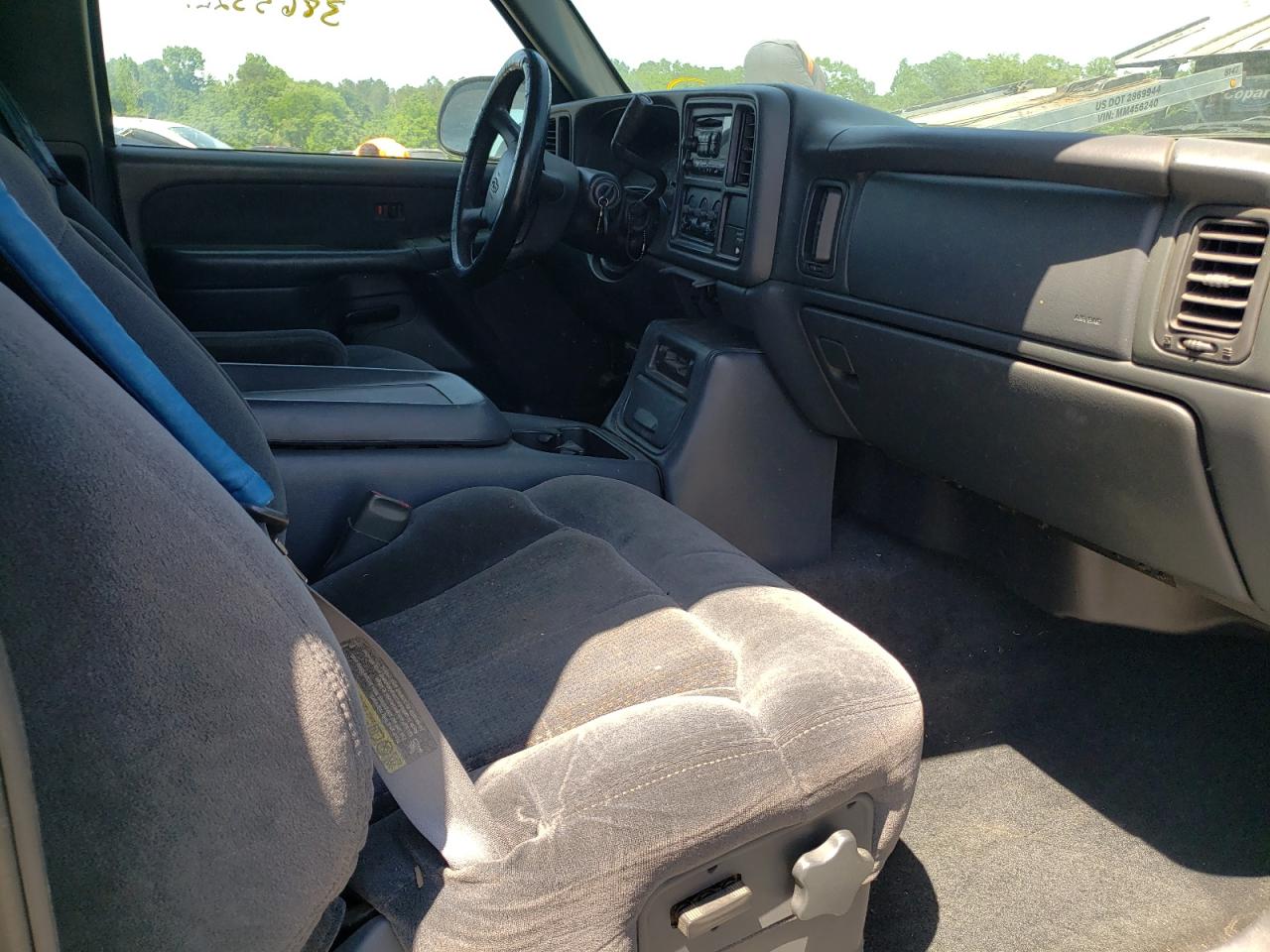 Photo 5 from auction – 2001 CHEVROLET SILVERADO with VIN 2GCEC19T711353695