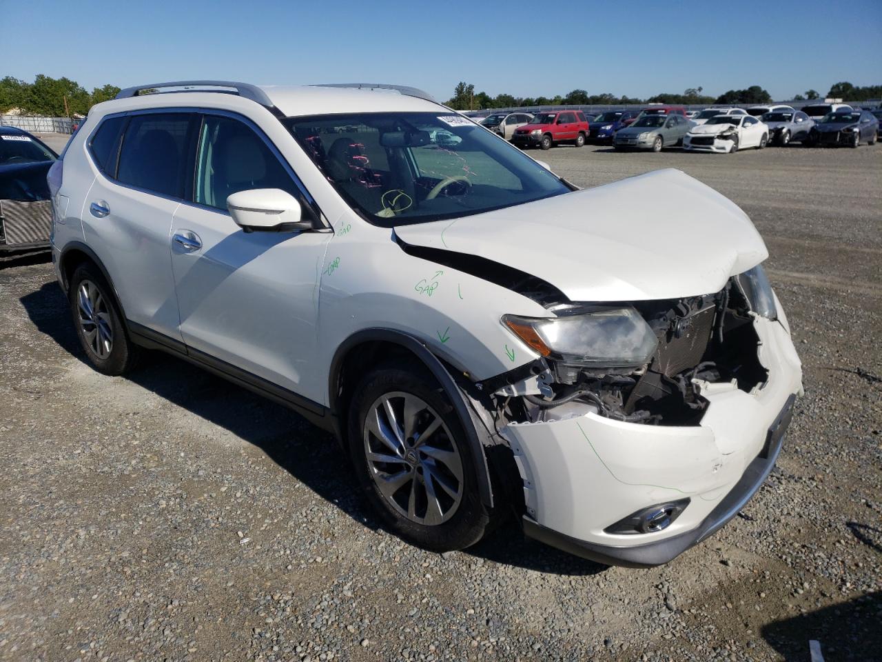 Photo 1 from auction – 2015 NISSAN ROGUE S with VIN 5N1AT2MT1FC829402
