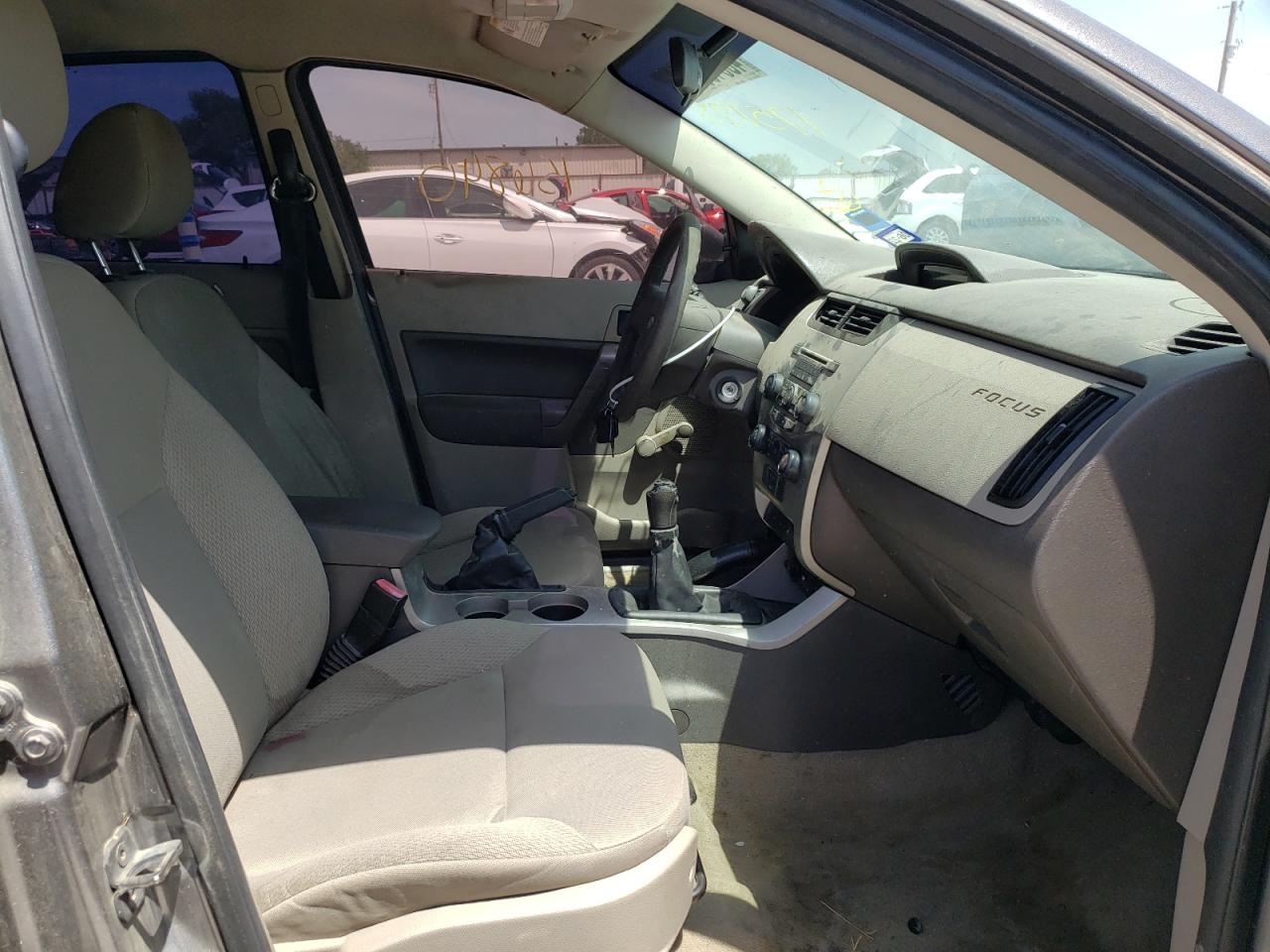 Photo 5 from auction – 2010 FORD FOCUS S with VIN 1FAHP3EN5AW175188