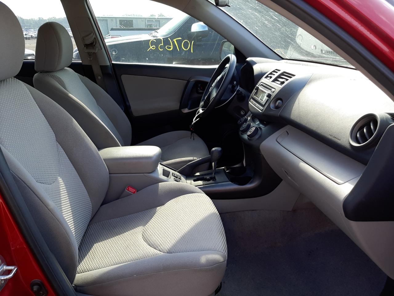 Photo 5 from auction – 2012 TOYOTA RAV4 with VIN 2T3BF4DV9CW240748