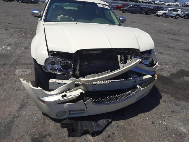 Photo 9 from auction – 2009 CHRYSLER 300C with VIN 2C3KA63T09H529203