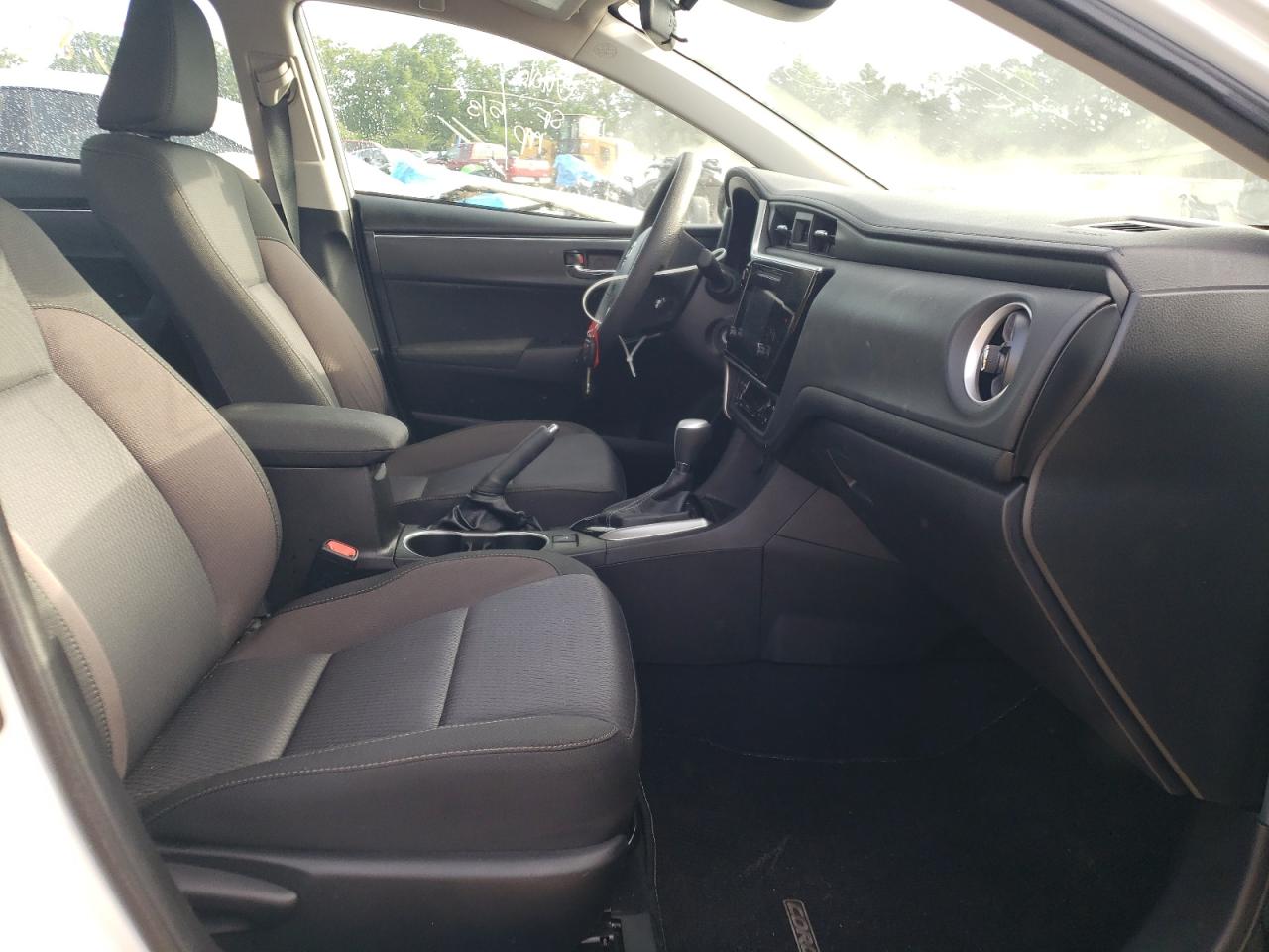 Photo 5 from auction – 2019 TOYOTA COROLLA L with VIN 5YFBURHE9KP872543