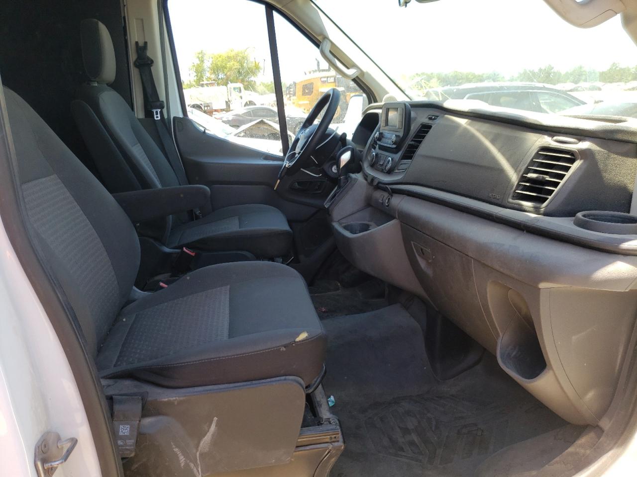 Photo 5 from auction – 2020 FORD TRANSIT T- with VIN 1FTBR1C88LKA52183