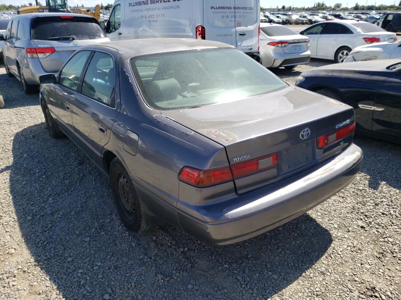 Photo 3 from auction – 1998 TOYOTA CAMRY LE with VIN JT2BF28K4W0120720