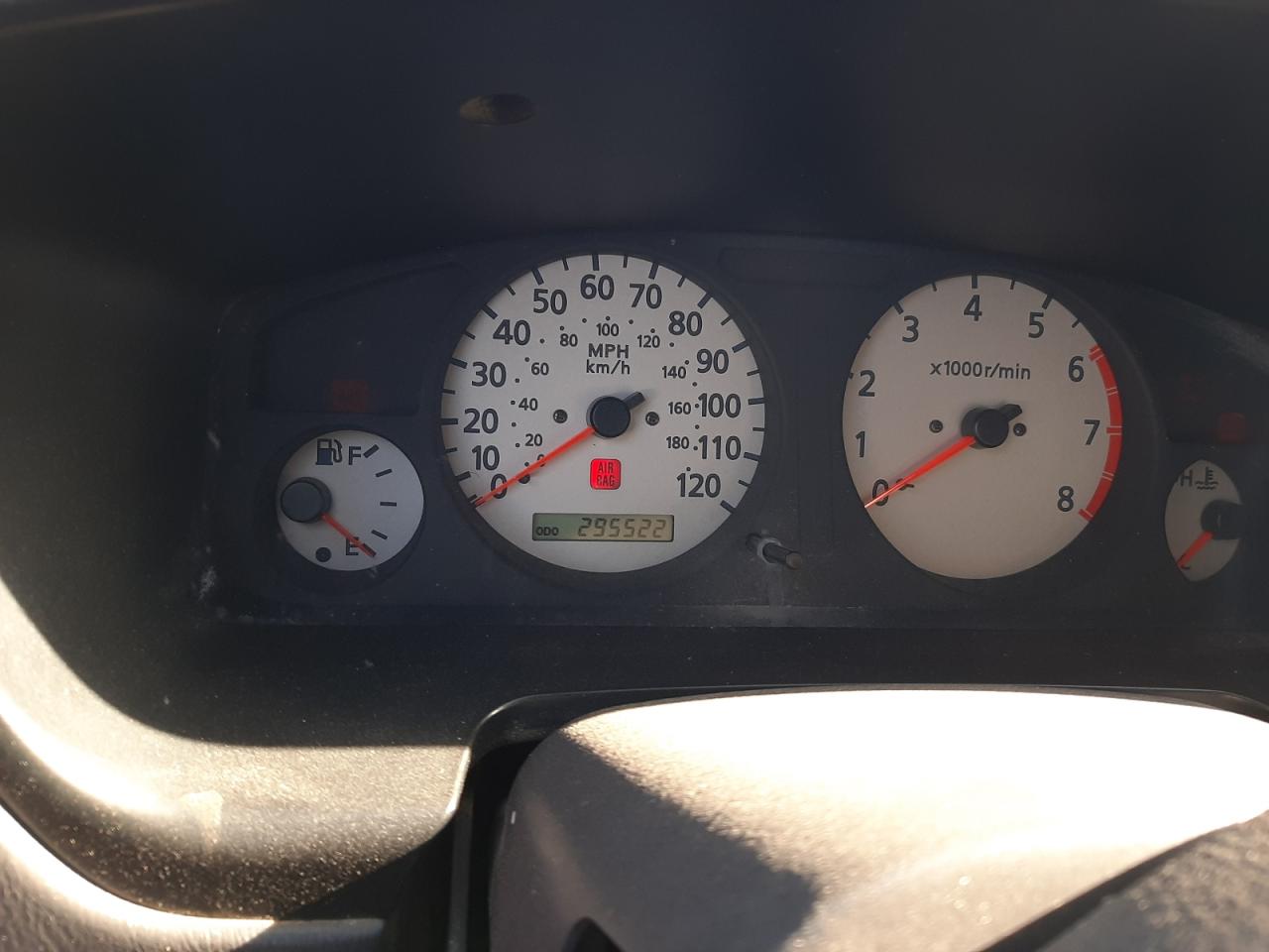 Photo 8 from auction – 2000 NISSAN PATHFINDER with VIN JN8AR07S0YW400834