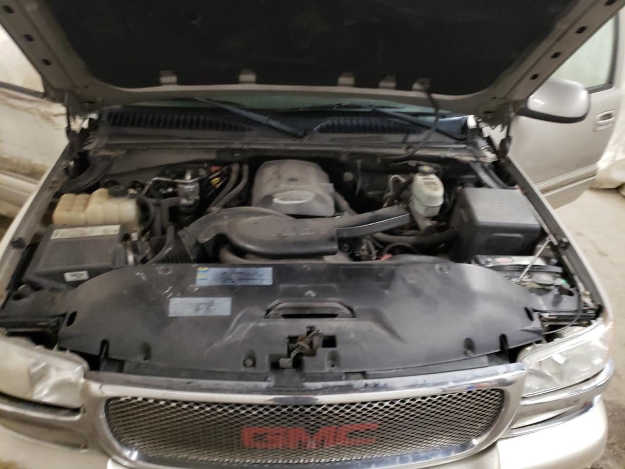 Photo 7 from auction – 2004 GMC YUKON with VIN 1GKEK13V24J299637