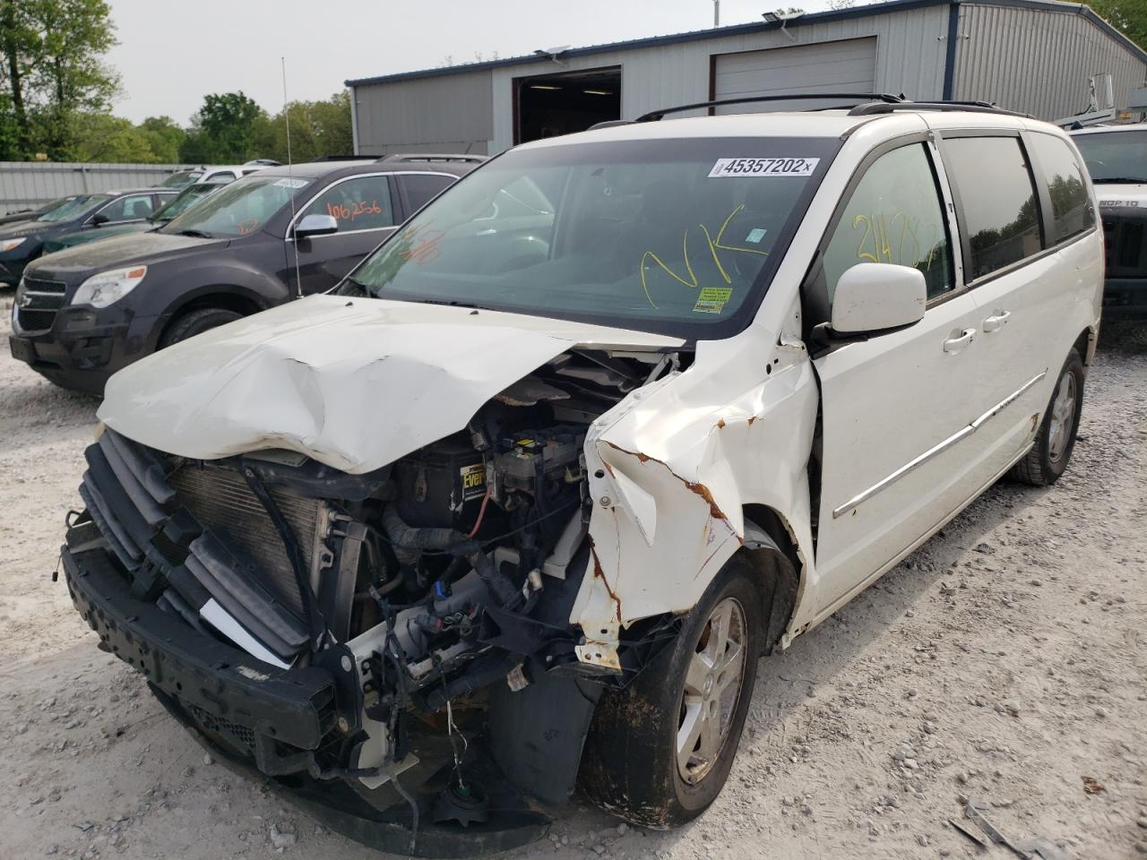 Photo 2 from auction – 2010 DODGE GRAND CARA with VIN 2D4RN5D16AR119125