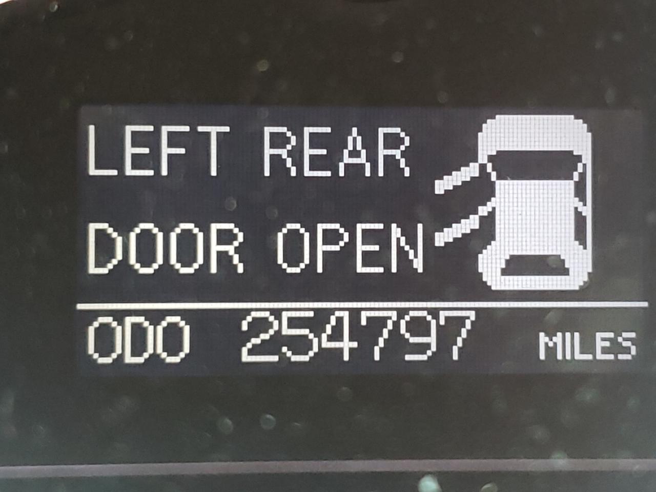 Photo 8 from auction – 2006 LEXUS RX 400 with VIN JTJHW31U860046573