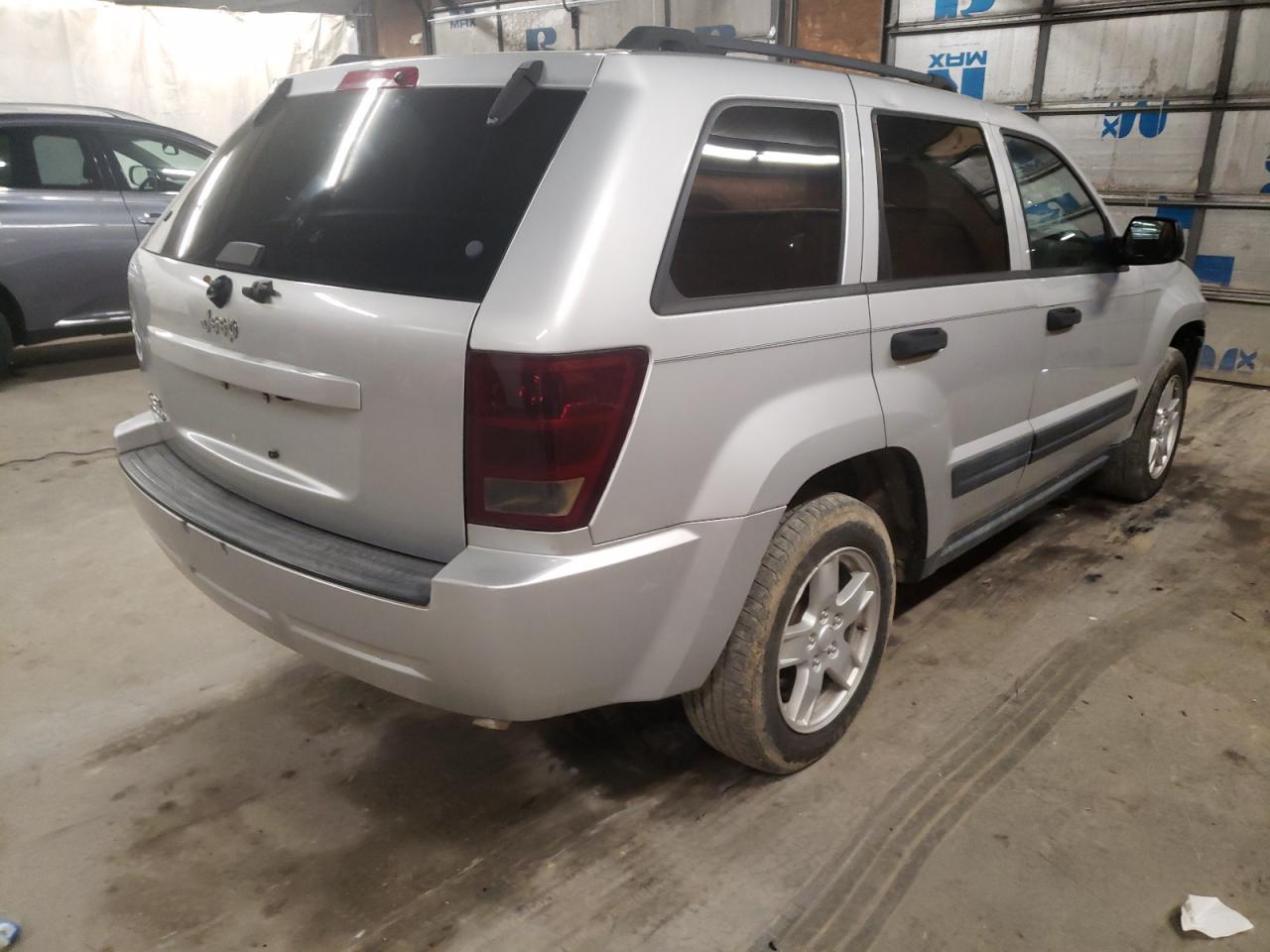 Photo 4 from auction – 2006 JEEP GRAND CHER with VIN 1J4GR48K56C292084