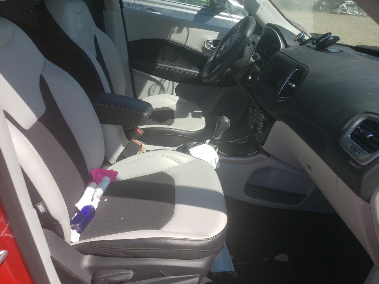 Photo 5 from auction – 2019 JEEP COMPASS LA with VIN 3C4NJDBB6KT834546