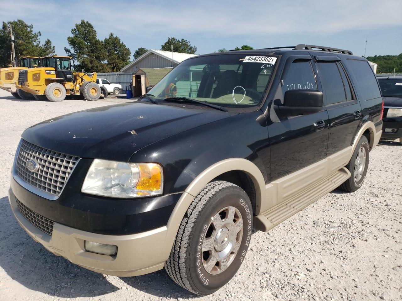 Photo 2 from auction – 2006 FORD EXPEDITION with VIN 1FMPU17536LA46774
