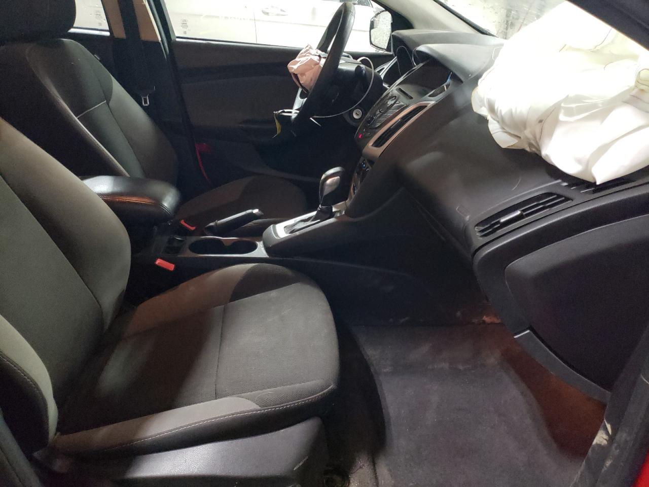 Photo 5 from auction – 2013 FORD FOCUS SE with VIN 1FADP3F27DL272577
