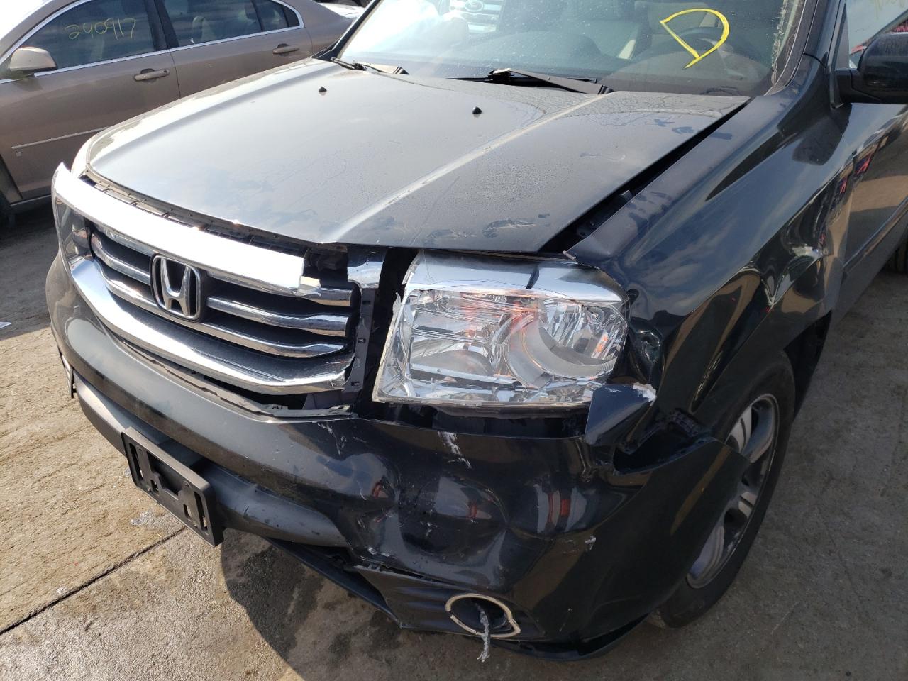 Photo 9 from auction – 2015 HONDA PILOT SE with VIN 5FNYF3H36FB007661