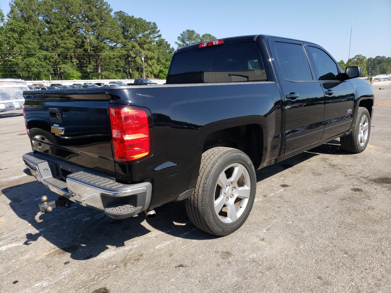 Photo 4 from auction – 2018 CHEVROLET SILVERADO with VIN 3GCUKREC8JG189576