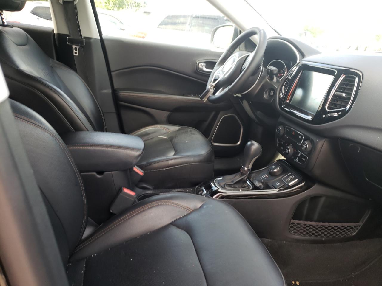 Фото 5 с аукциона – 2018 JEEP COMPASS LI с VIN 3C4NJDCBXJT360663