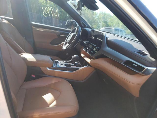 Photo 5 from auction – 2021 TOYOTA HIGHLANDER with VIN 5TDFZRBH3MS125309