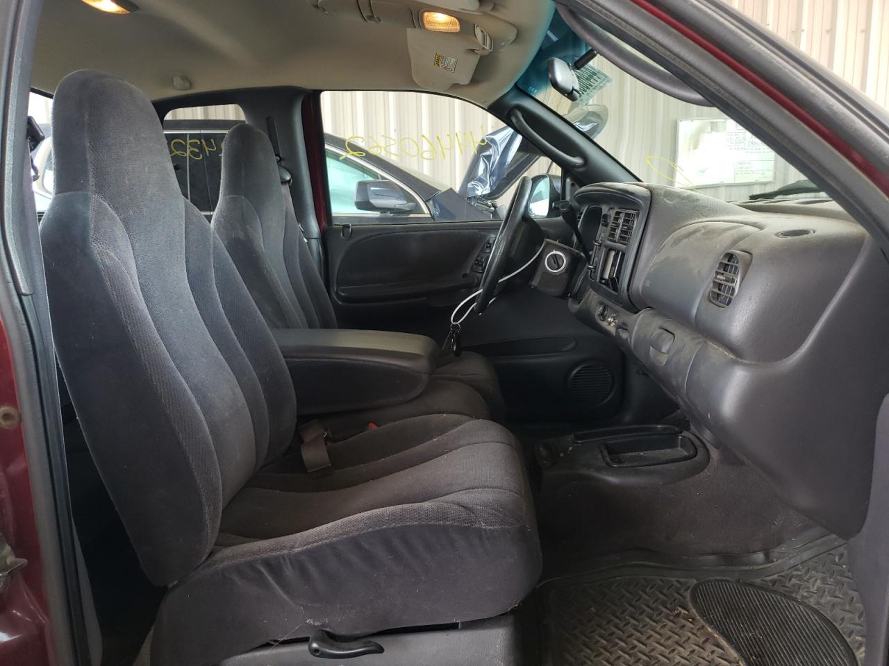 Photo 5 from auction – 2000 DODGE DAKOTA with VIN 1B7GL22X4YS594202