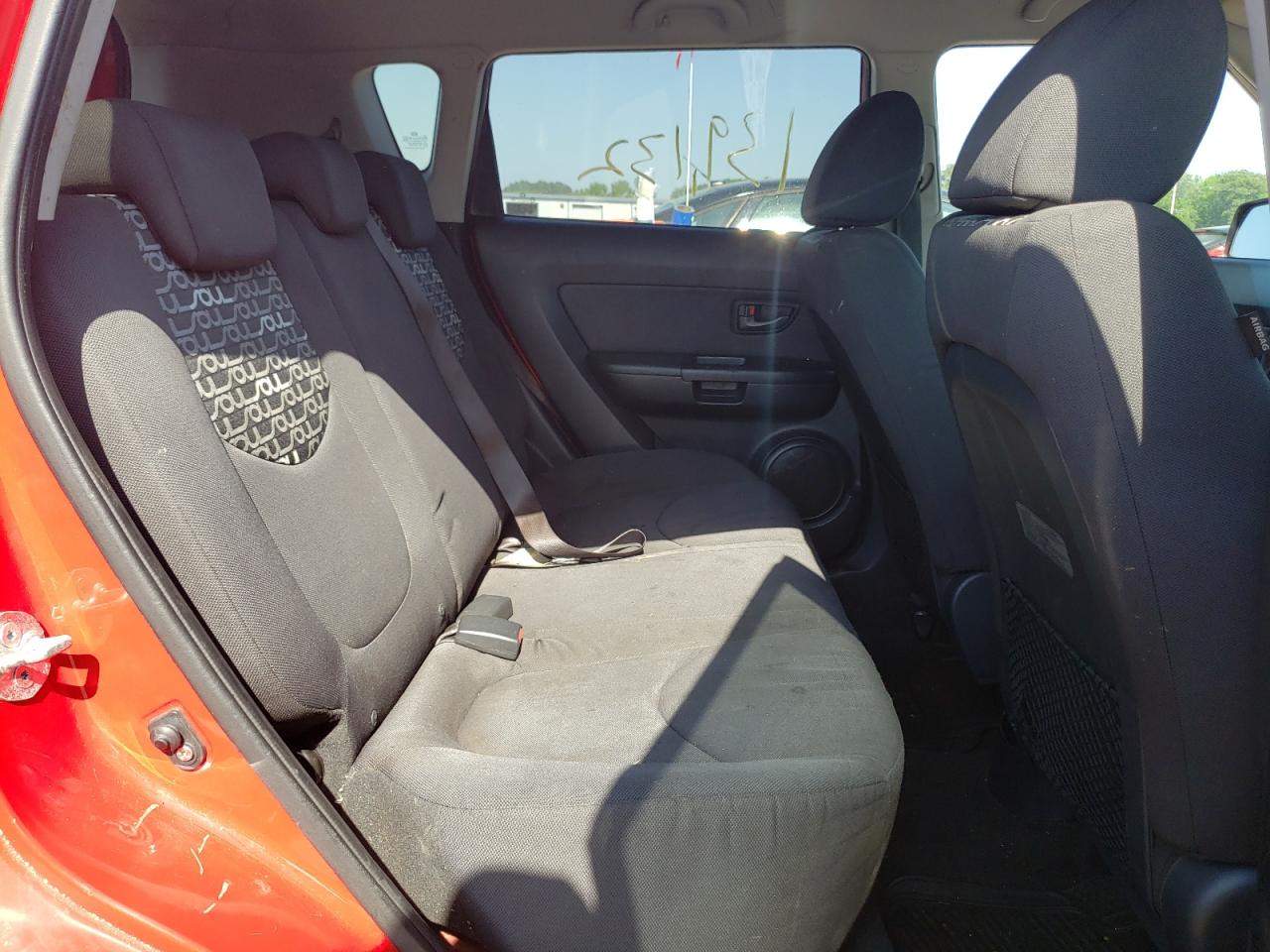 Photo 6 from auction – 2010 KIA SOUL + with VIN KNDJT2A23A7138373