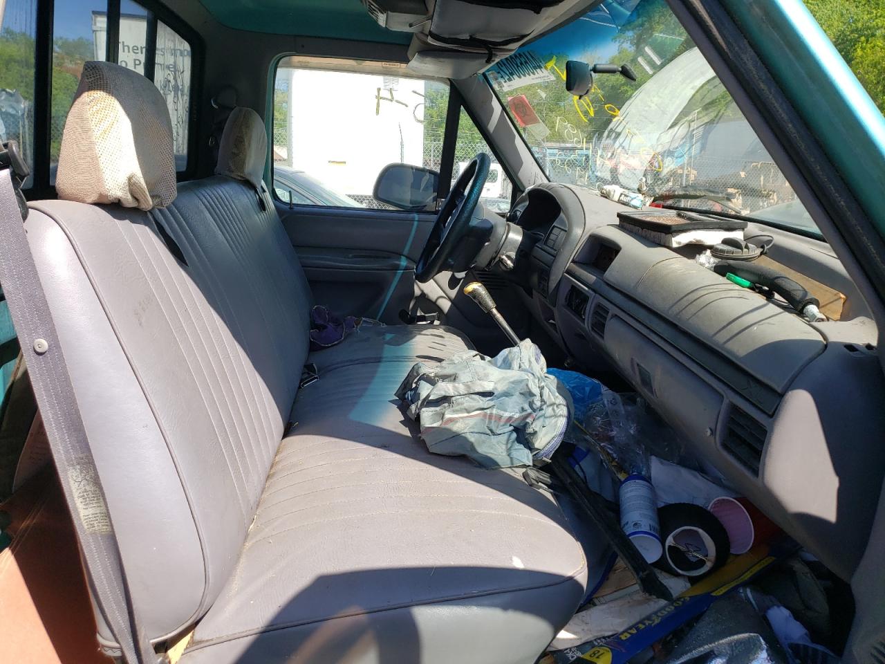 Photo 5 from auction – 1995 FORD F150 with VIN 1FTDF15Y9SNA00475