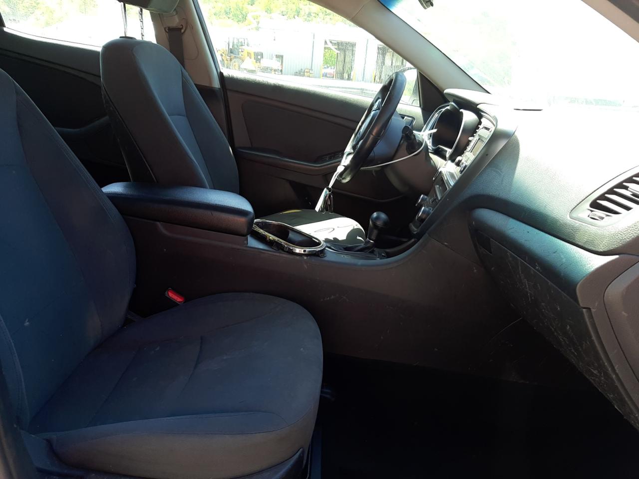 Photo 5 from auction – 2015 KIA OPTIMA HYB with VIN KNAGM4AD1F5081594