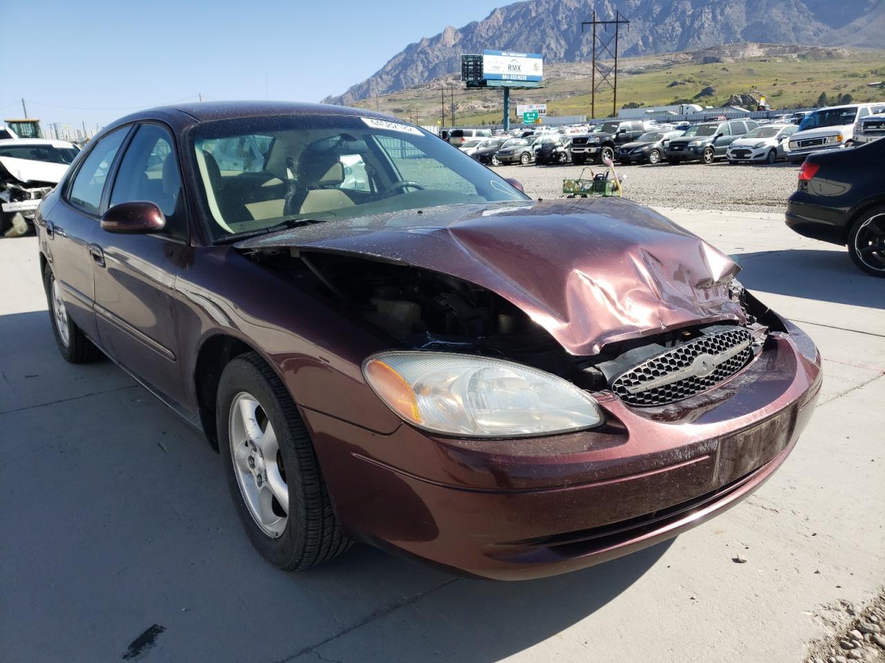 FORD TAURUS SE 2000 with VIN 1FAFP53U9YG280205 - Photo from auction