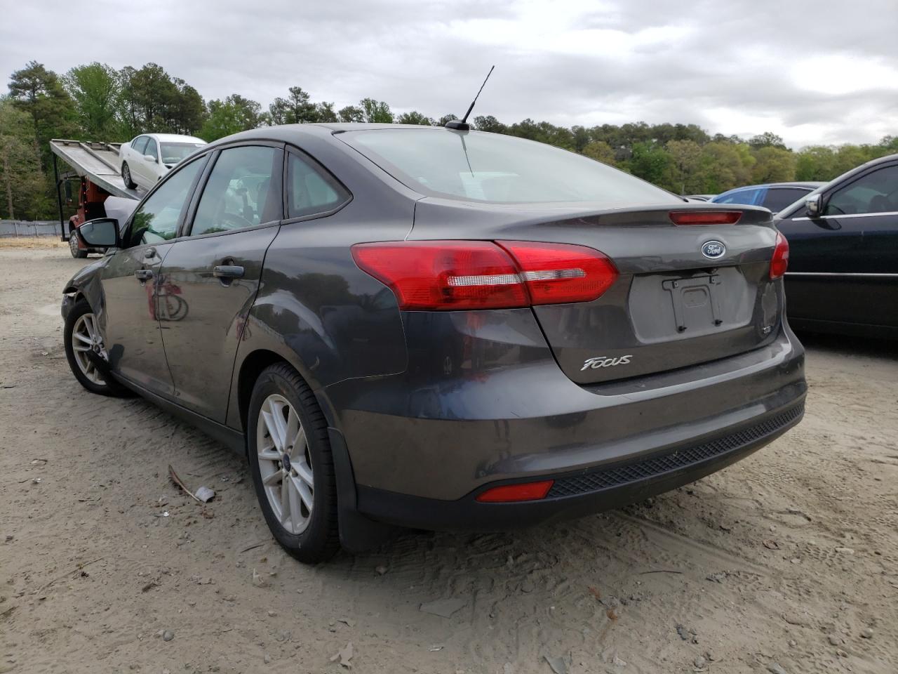 Photo 3 from auction – 2016 FORD FOCUS SE with VIN 1FADP3F23GL219055