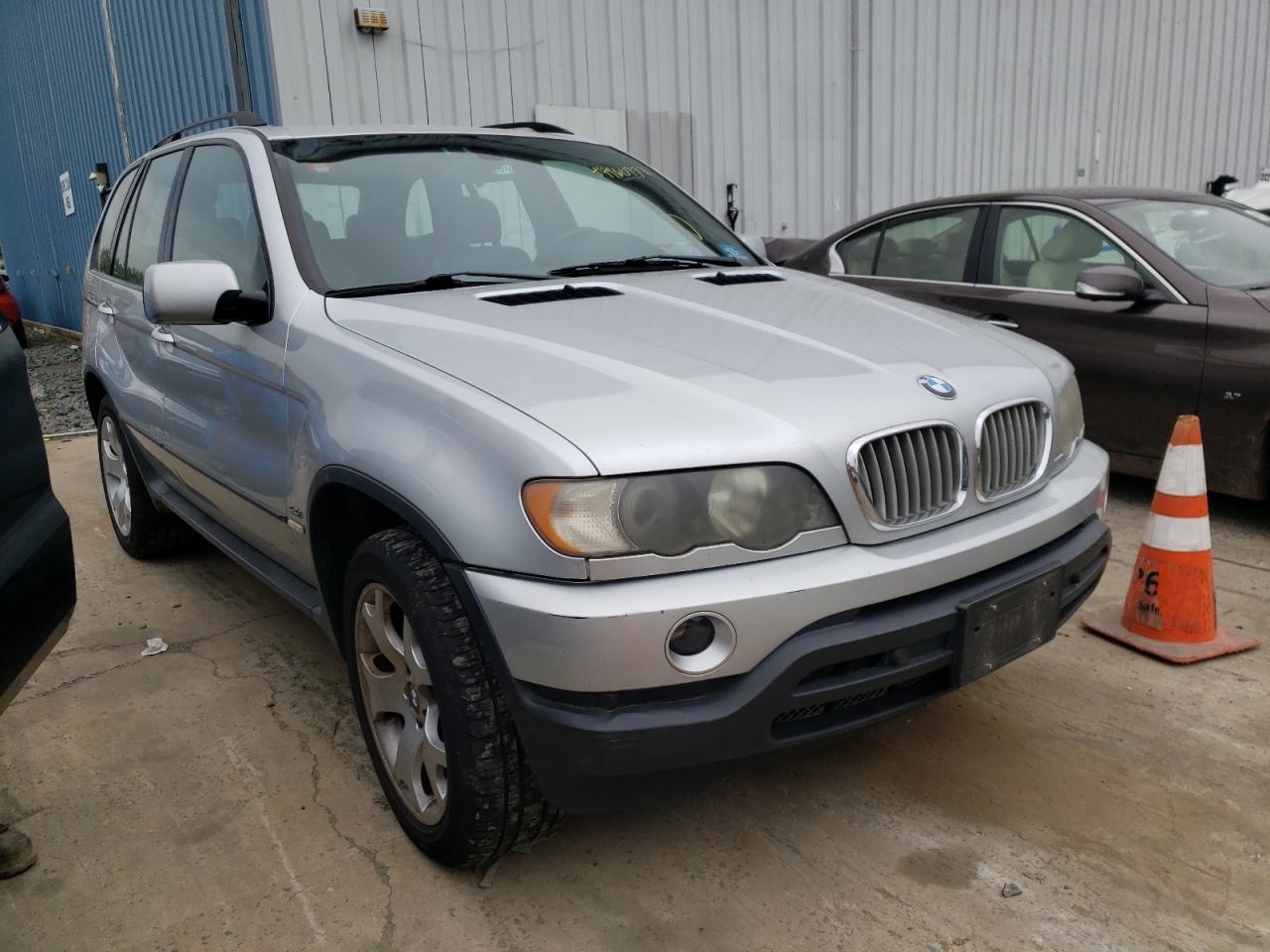 Photo 1 from auction – 2002 BMW X5 4.4I with VIN 5UXFB33592LH38508
