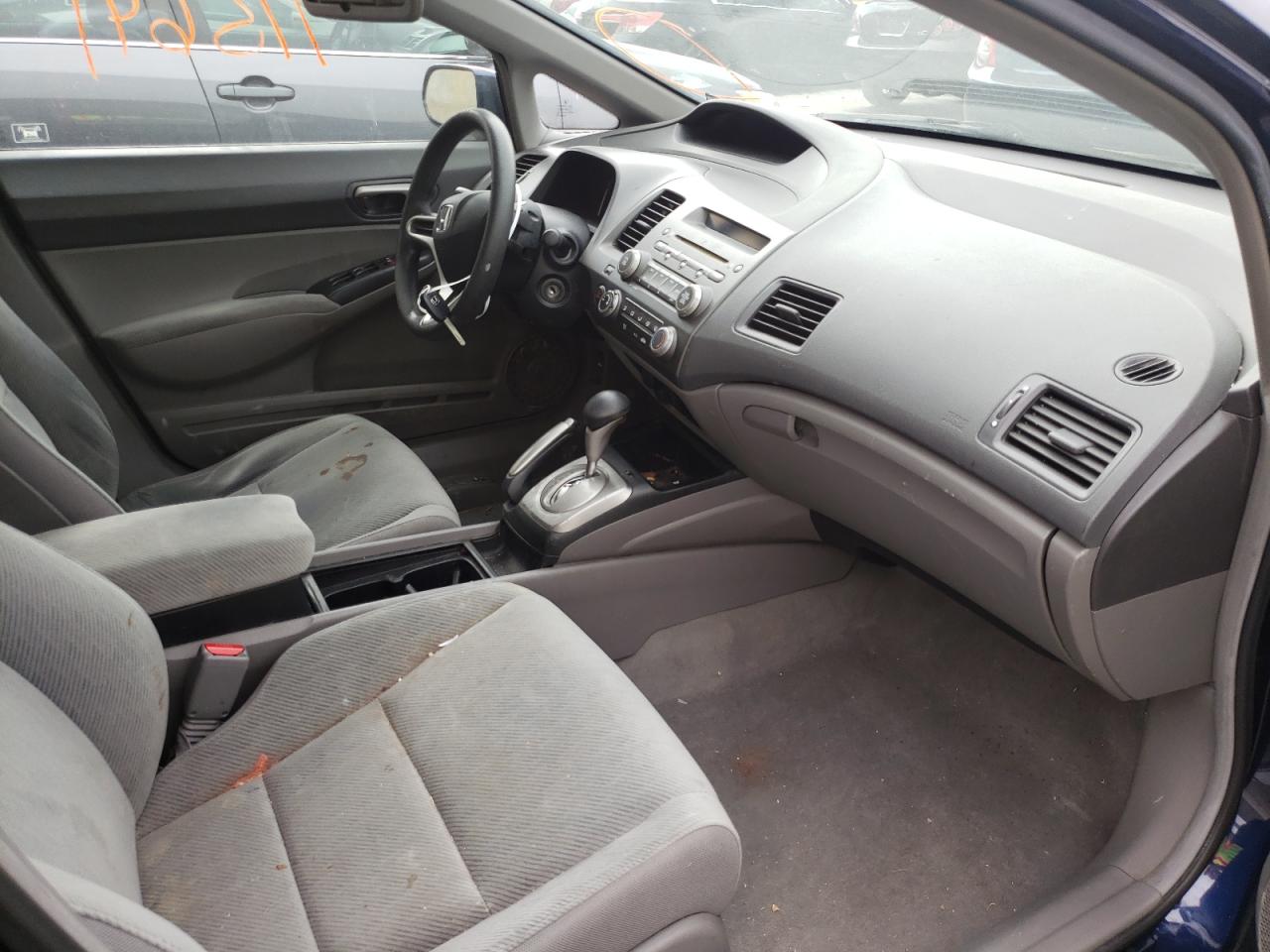 Photo 5 from auction – 2011 HONDA CIVIC LX with VIN 19XFA1F52BE029316