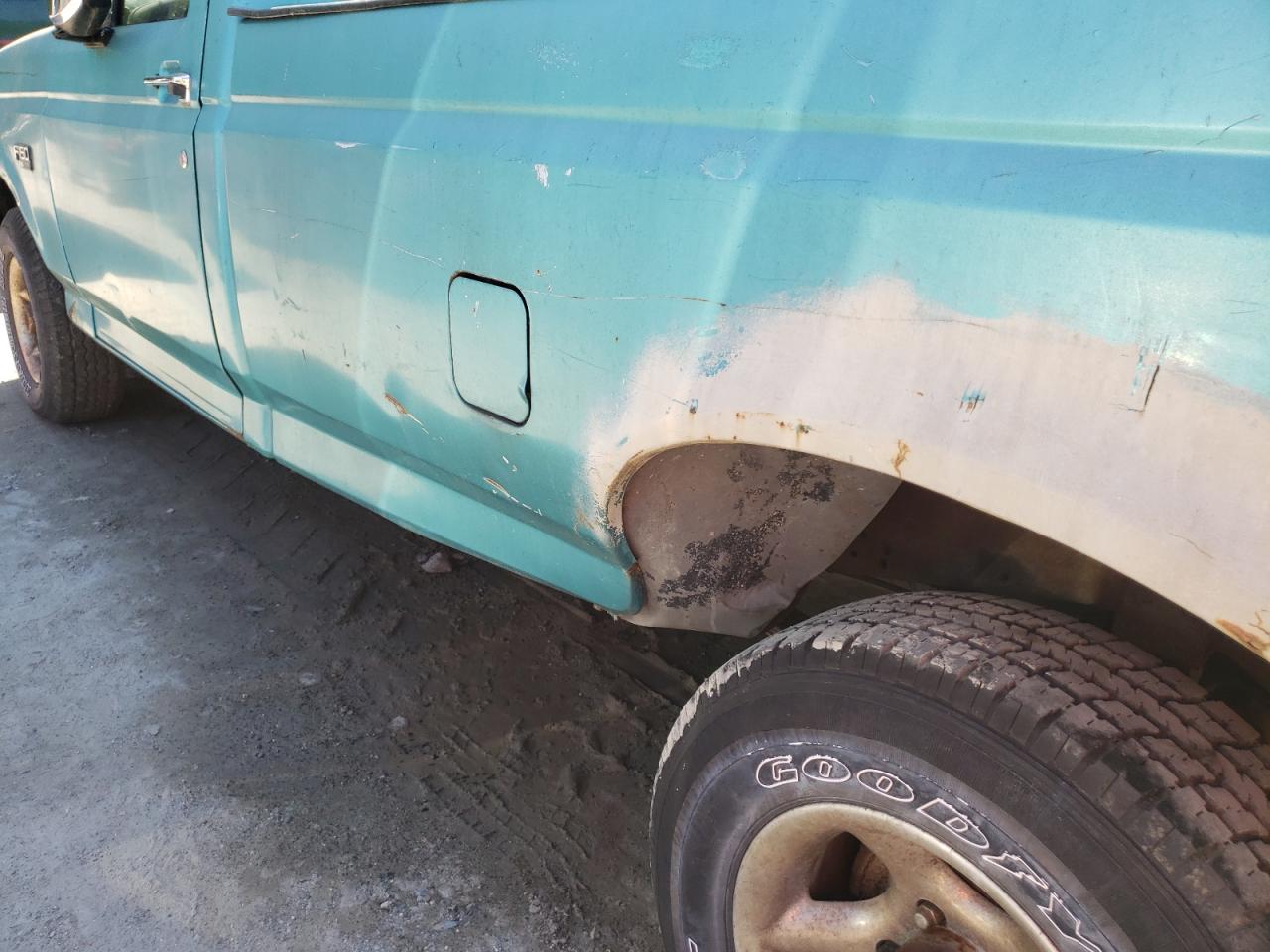 Photo 9 from auction – 1995 FORD F150 with VIN 1FTDF15Y9SNA00475